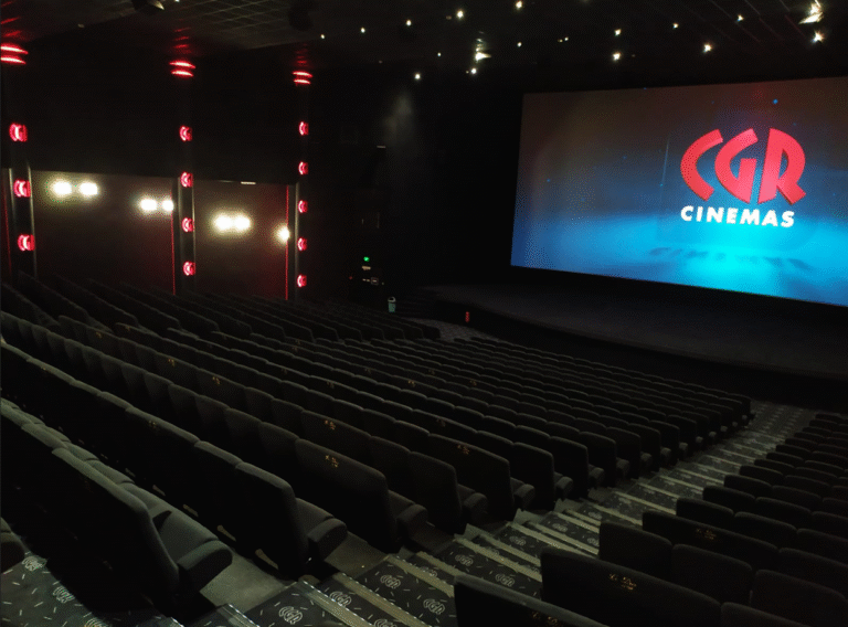 Cinéma Méga CGR, quadro.double-double.io